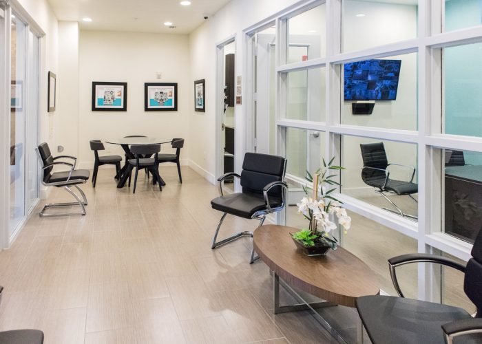 IMG_1579 Gibson Plaza Apartments