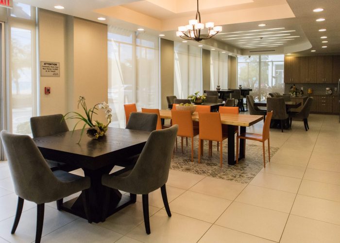 IMG_1611 Gibson Plaza Apartments