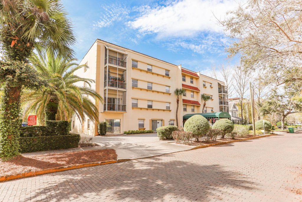 Park East Park Knowles Apartments Exterior