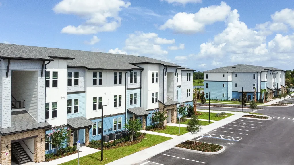 Pinnacle At The Wesleyan Apartments Exterior