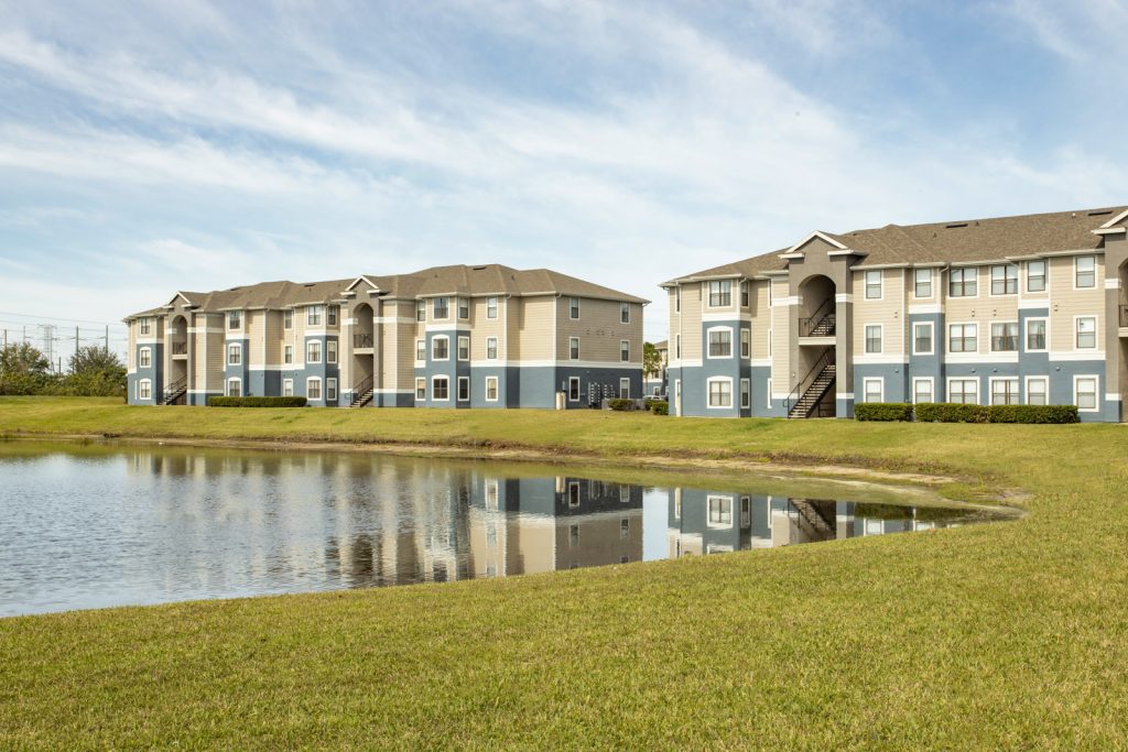 Pinnacle Cove Apartments Exterior