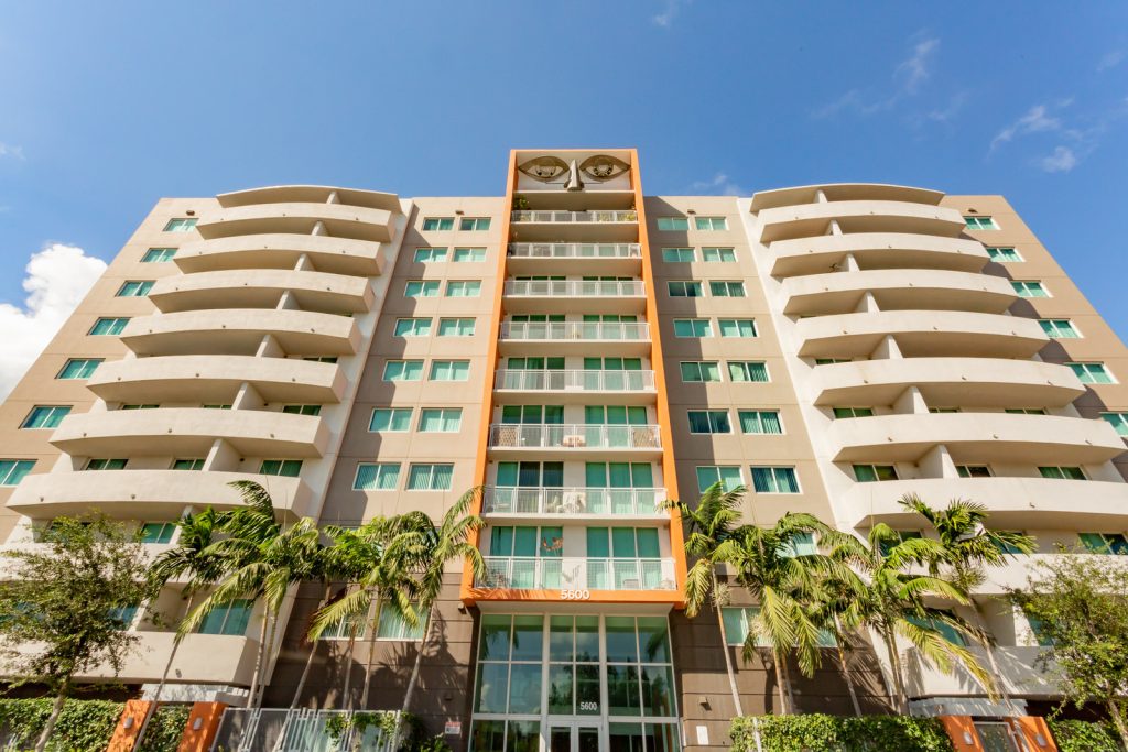 Pinnacle Place Apartments Exterior