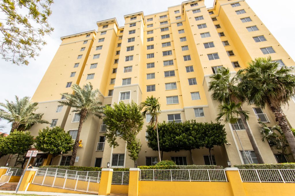 Rayos Del Sol Apartments Exterior