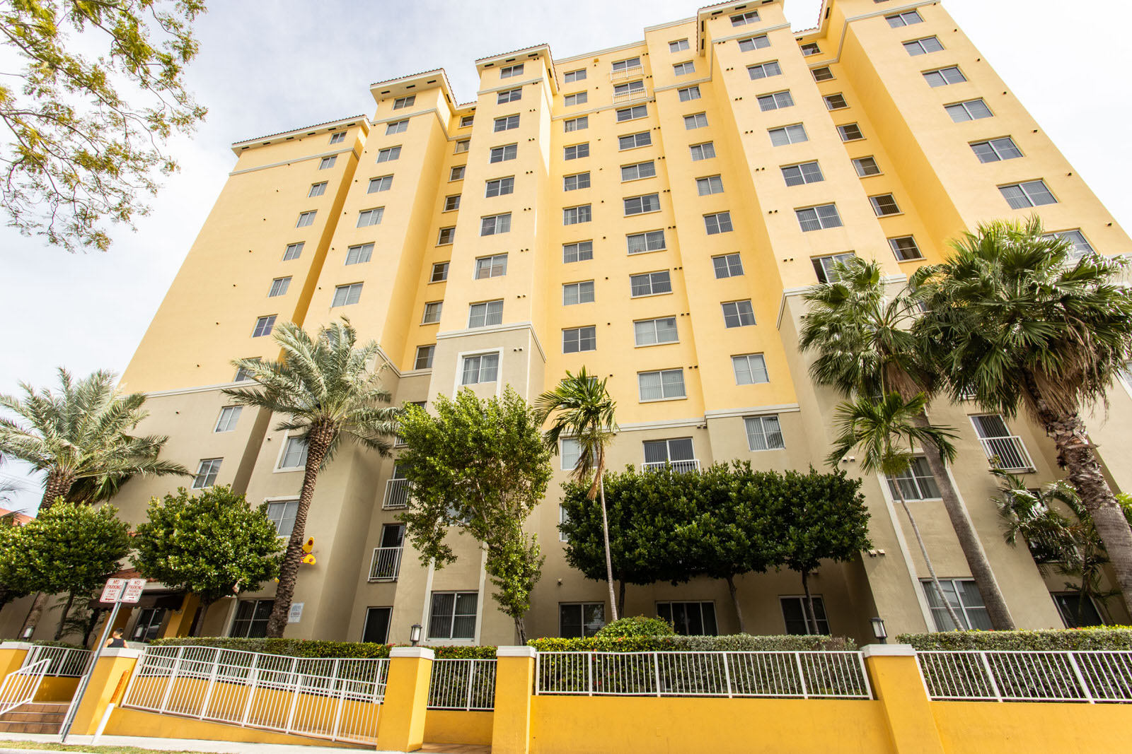 Rayos Del Sol Apartments Exterior