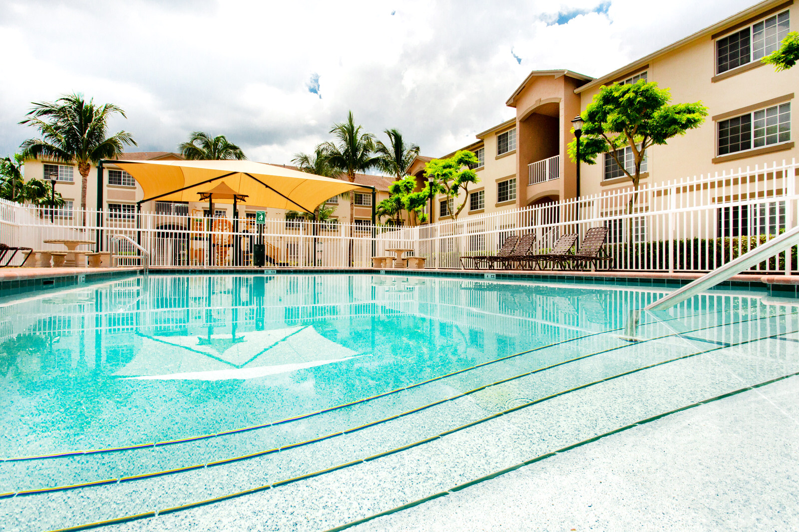 The Corinthian Apartments Exterior