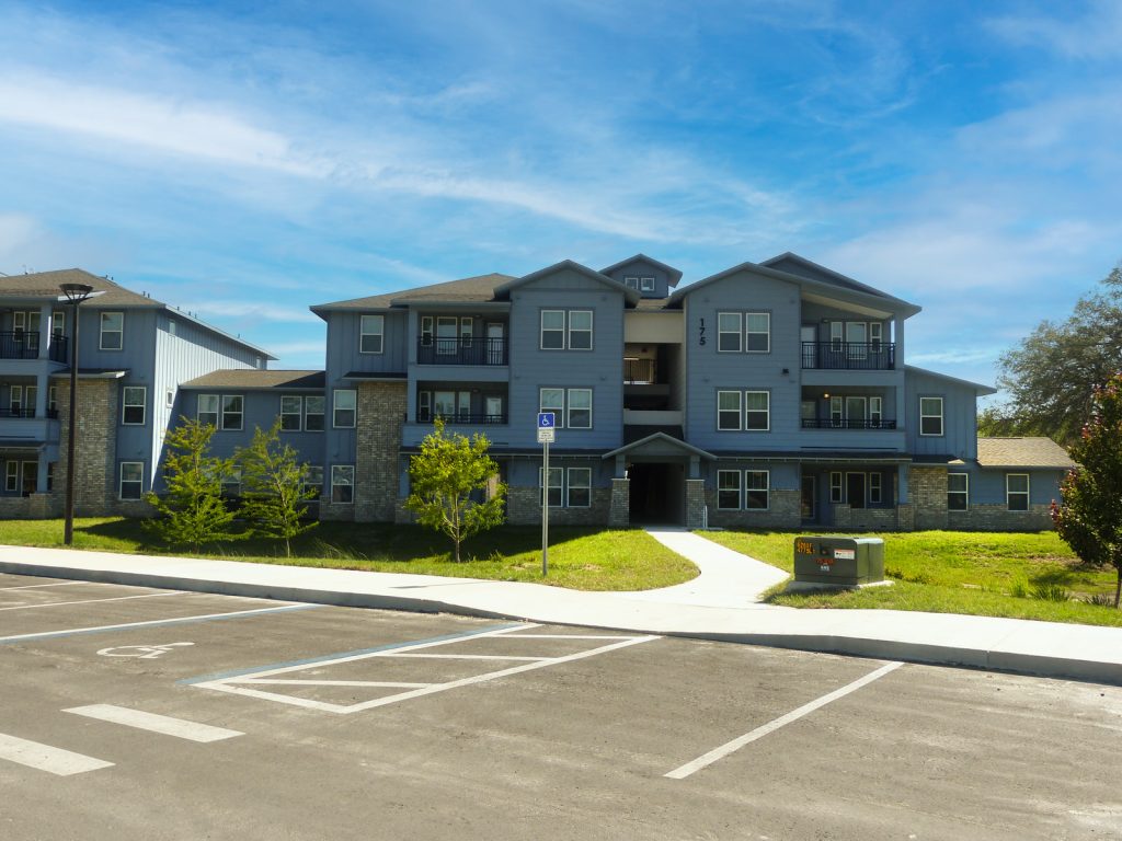 The Grove At Sweetwater Preserve Apartments Exterior